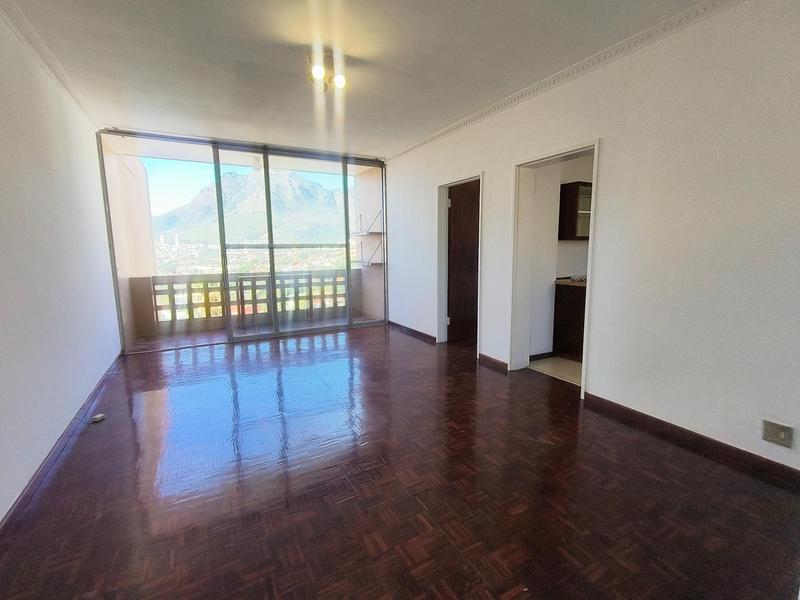 To Let 1 Bedroom Property for Rent in Tamboerskloof Western Cape